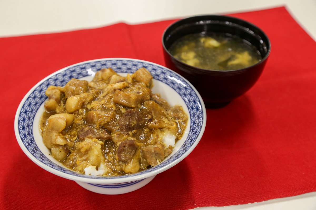 太成角煮丼.jpg