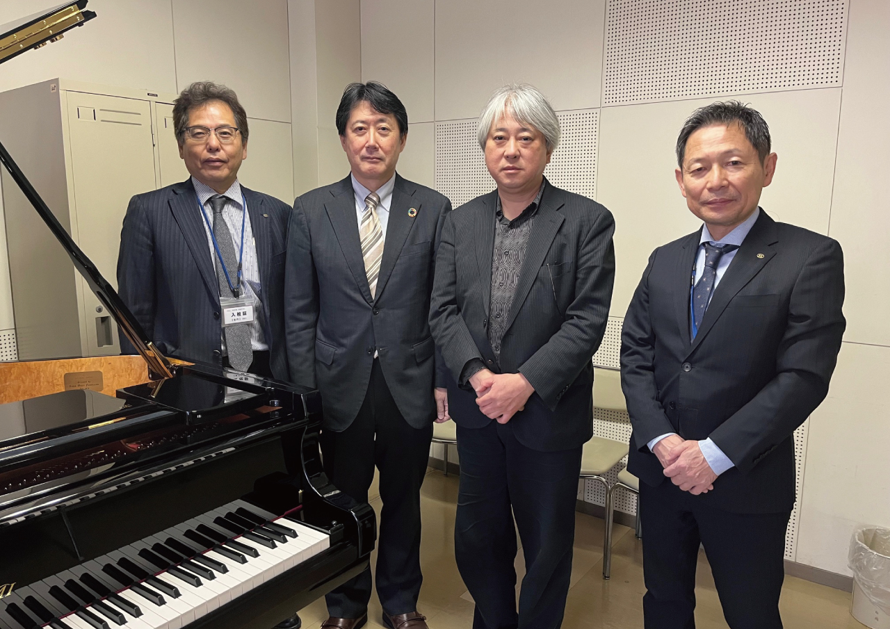 https://www.soai.ac.jp/information/news/24_12_26_kawaipianodonation5.jpg